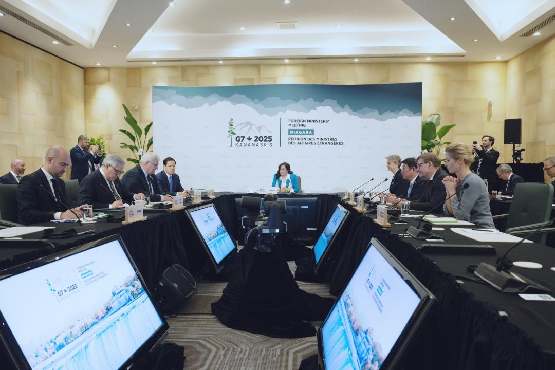 G7外长会议谴责中国、伊朗和朝鲜向俄罗斯出口武器。12日，在加拿大召开的七国集团