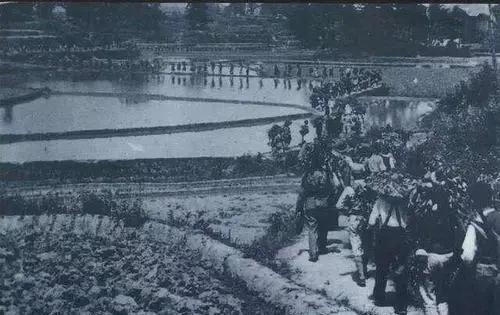 抗战中，胡炳云带着19团在史老庄过除夕，半夜日军摸到了村口，和哨兵交上了火。正要