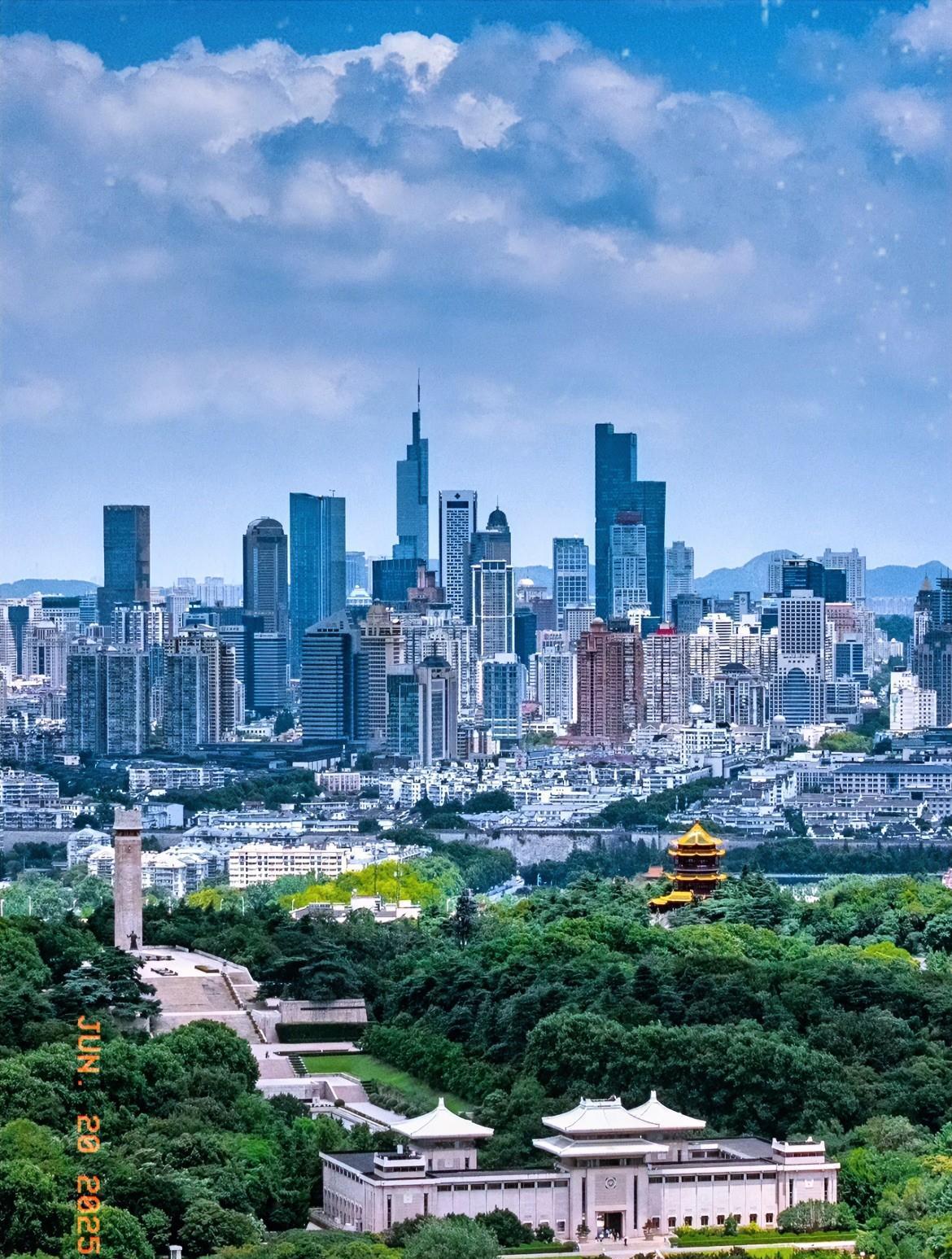 南京2025年6月新房销售TOP10。1、金陵序花园建邺区，销售385套。