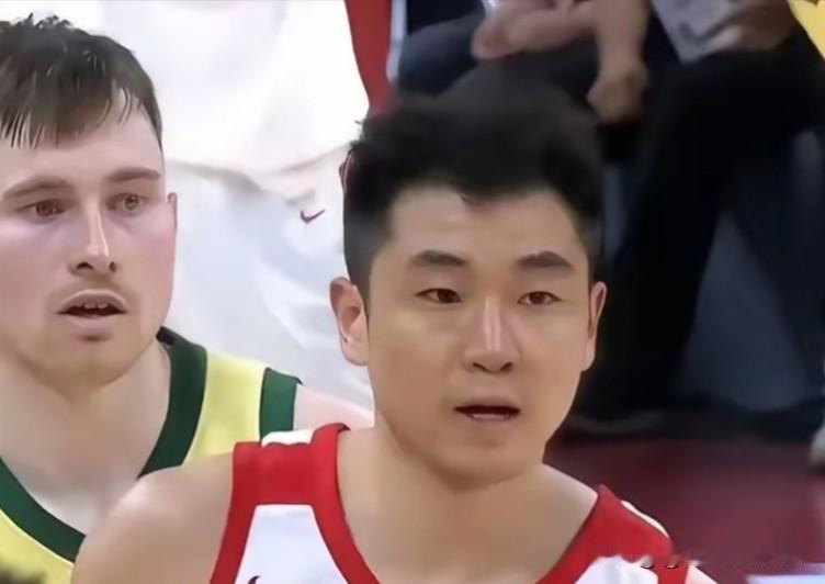 高诗岩:措手不及！中国男篮两场热身，对阵喀麦隆与格鲁吉亚的比赛，高诗岩均没有