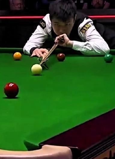 世锦赛丁赵德比战13-9的比分背后，是进攻对防守的终极颠覆。赵心童凭借67%的