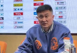 广东男篮若换帅，以下四位即插即用的教练，可以试试…… 广东男篮正处在换血的关