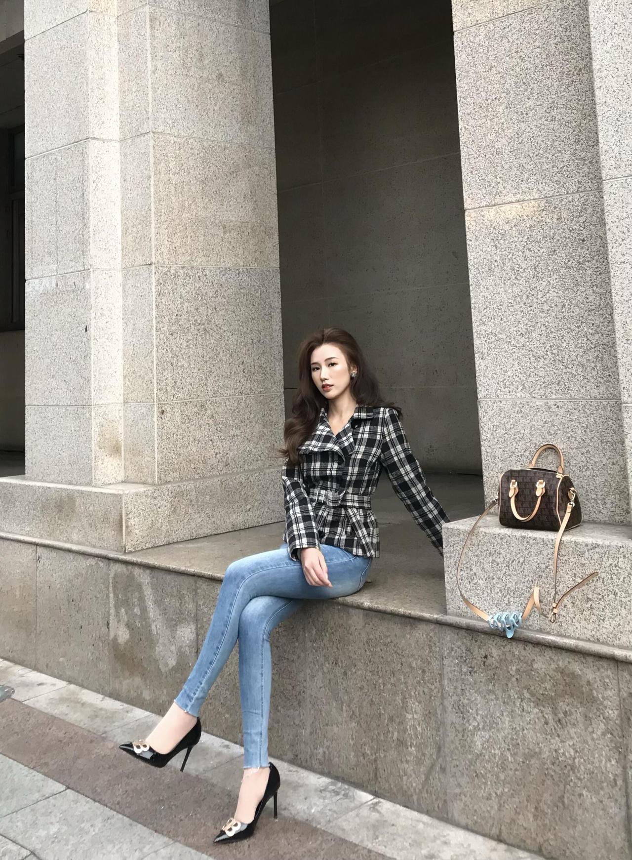 牛仔裤太好穿了，有木有牛仔裤完美身材牛仔裤性感修身牛仔裤小脚裤御姐大长