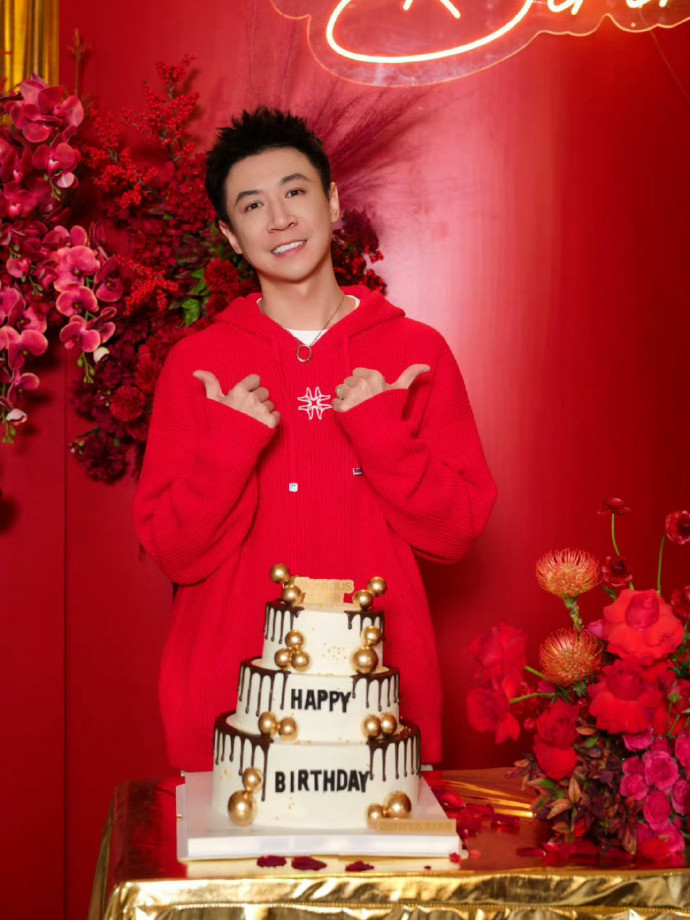 小酒窝给张维伊的生日祝福是以后没那么多黑料，全是好料，哈哈哈哈哈太可爱了吧​