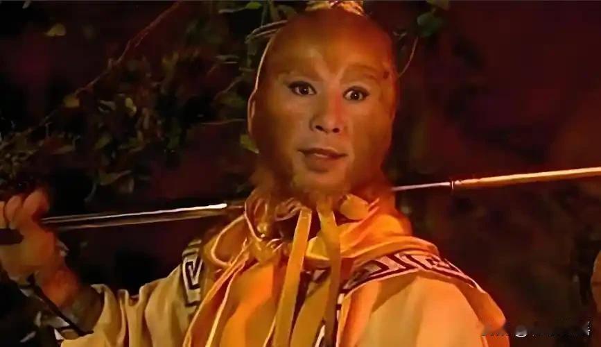 在经典神话剧《西游记后传》的奇幻世界中，有着许多令人深思的情节。其中，孙悟空向如