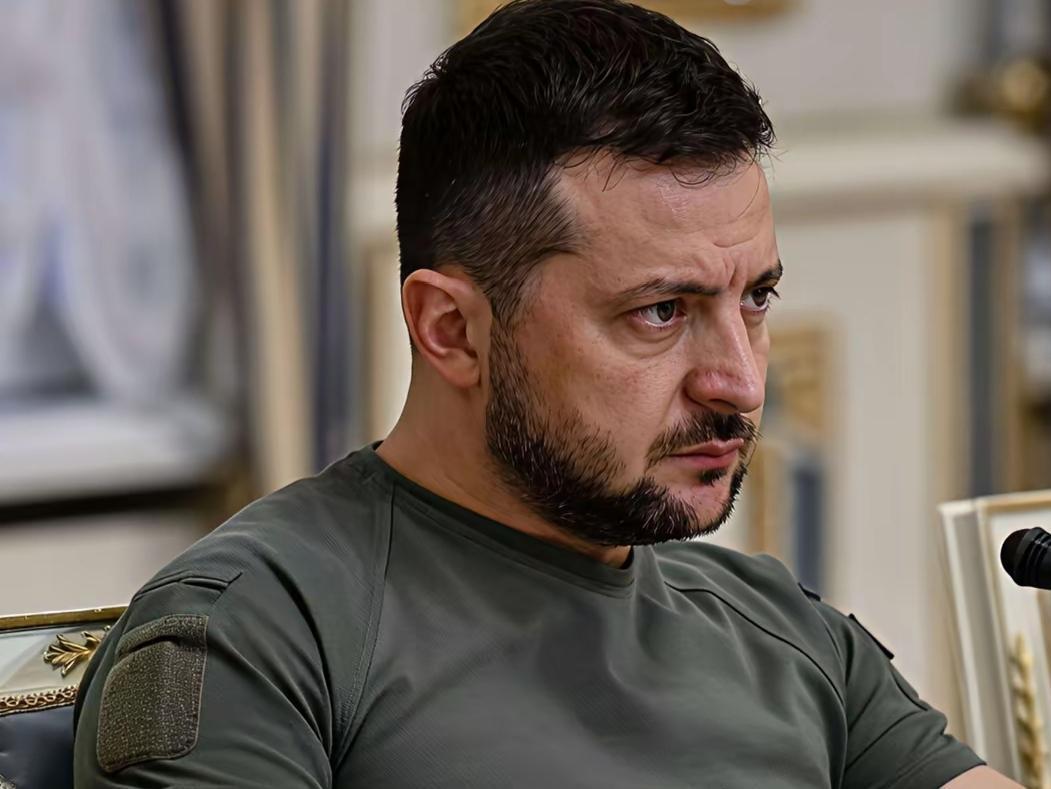 泽连斯基在“自寻死路”，俄美乌会谈中，只有他一点诚意都没有，根本没考虑过要和谈停