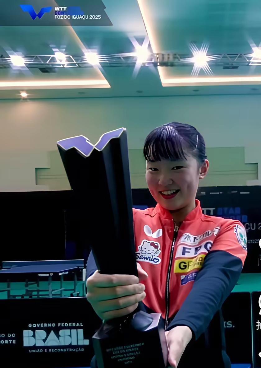 蒯曼与张本美和谁更厉害？昨天乒超联赛上，代表华东理工的蒯曼3：2代表四川若水居