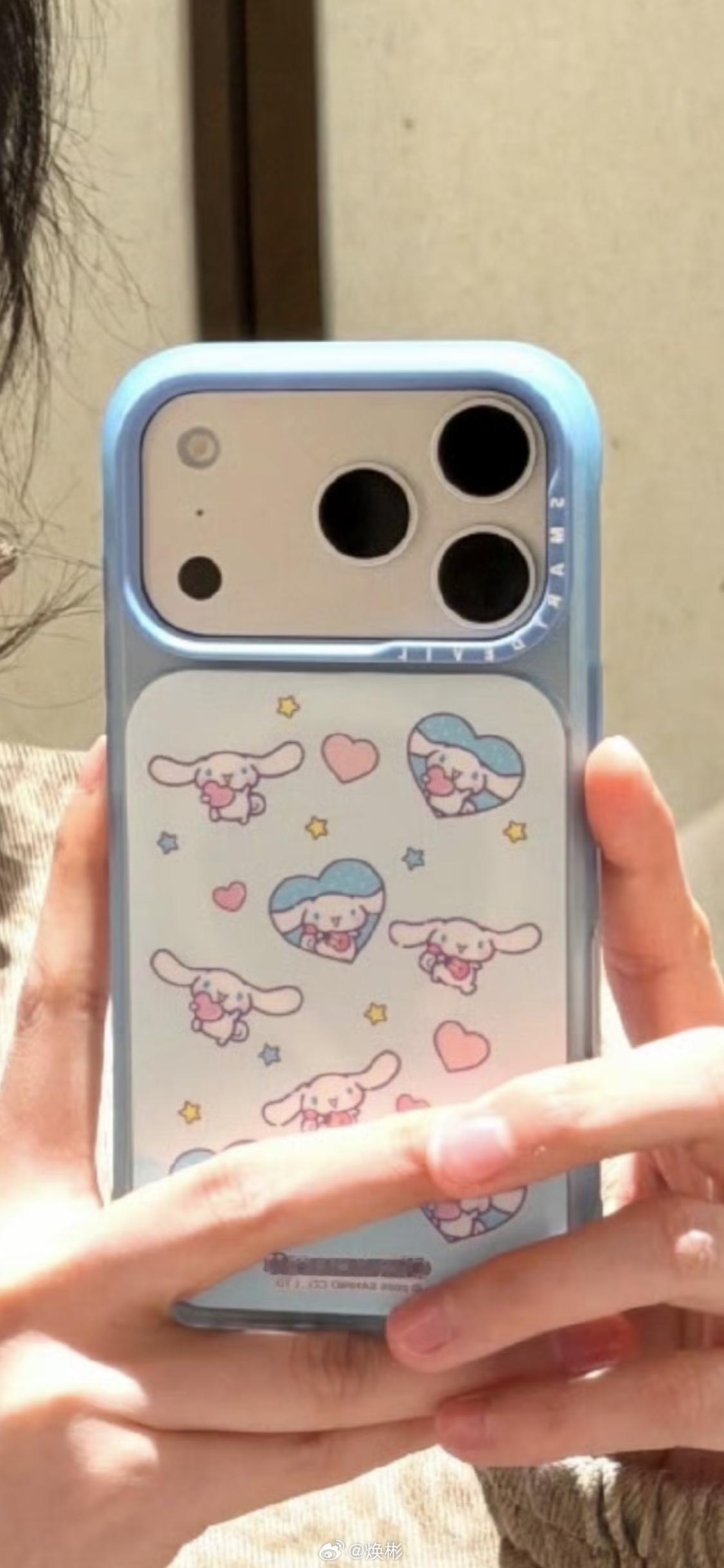 这个手机壳还挺好看的！​​​