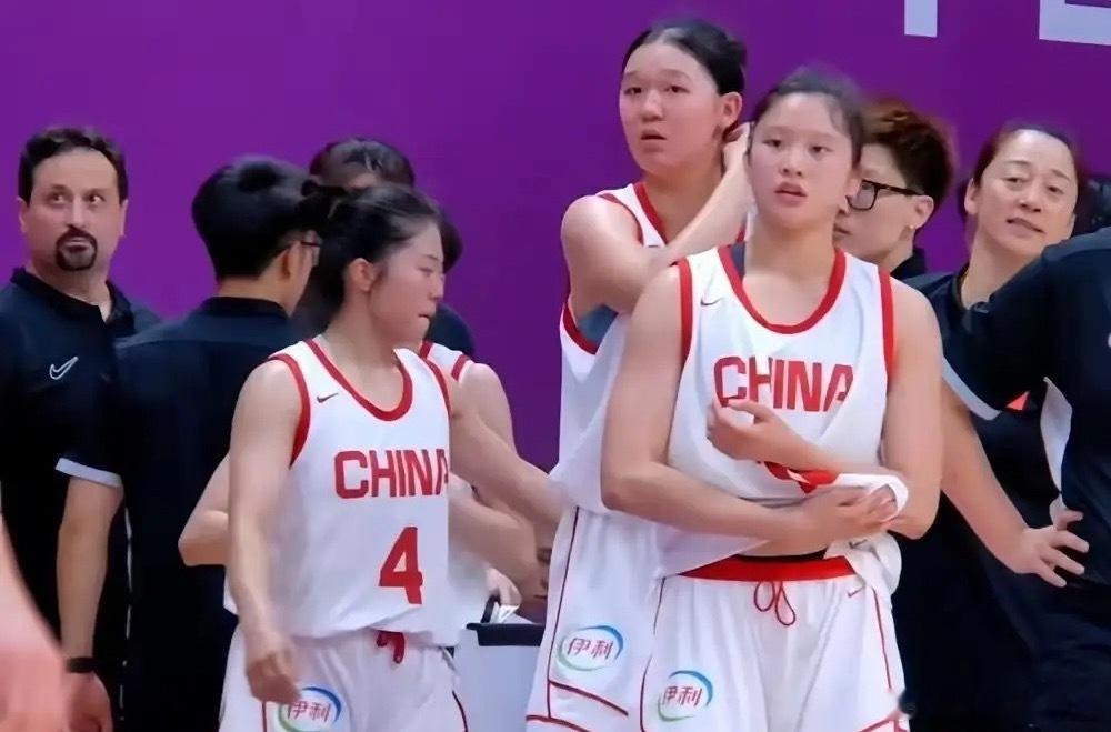 后卫线集体拉胯，中国U18女篮68-73不敌日本U18女篮，无缘小组第一！今天中