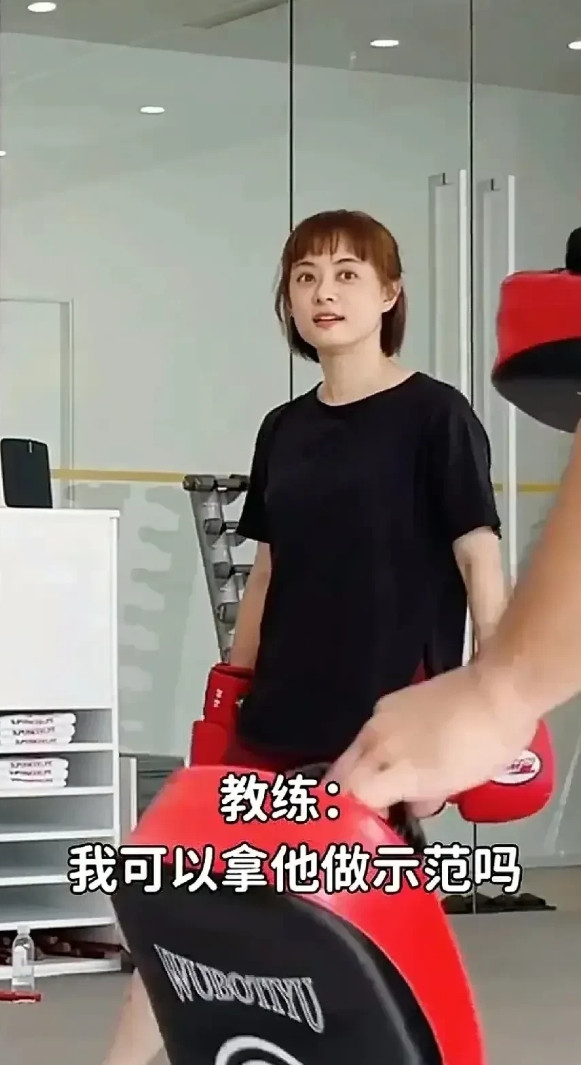 万万没想到，他们居然是夫妻两，白瞎我看了十几年电视，现在才知道。[大笑][大笑]