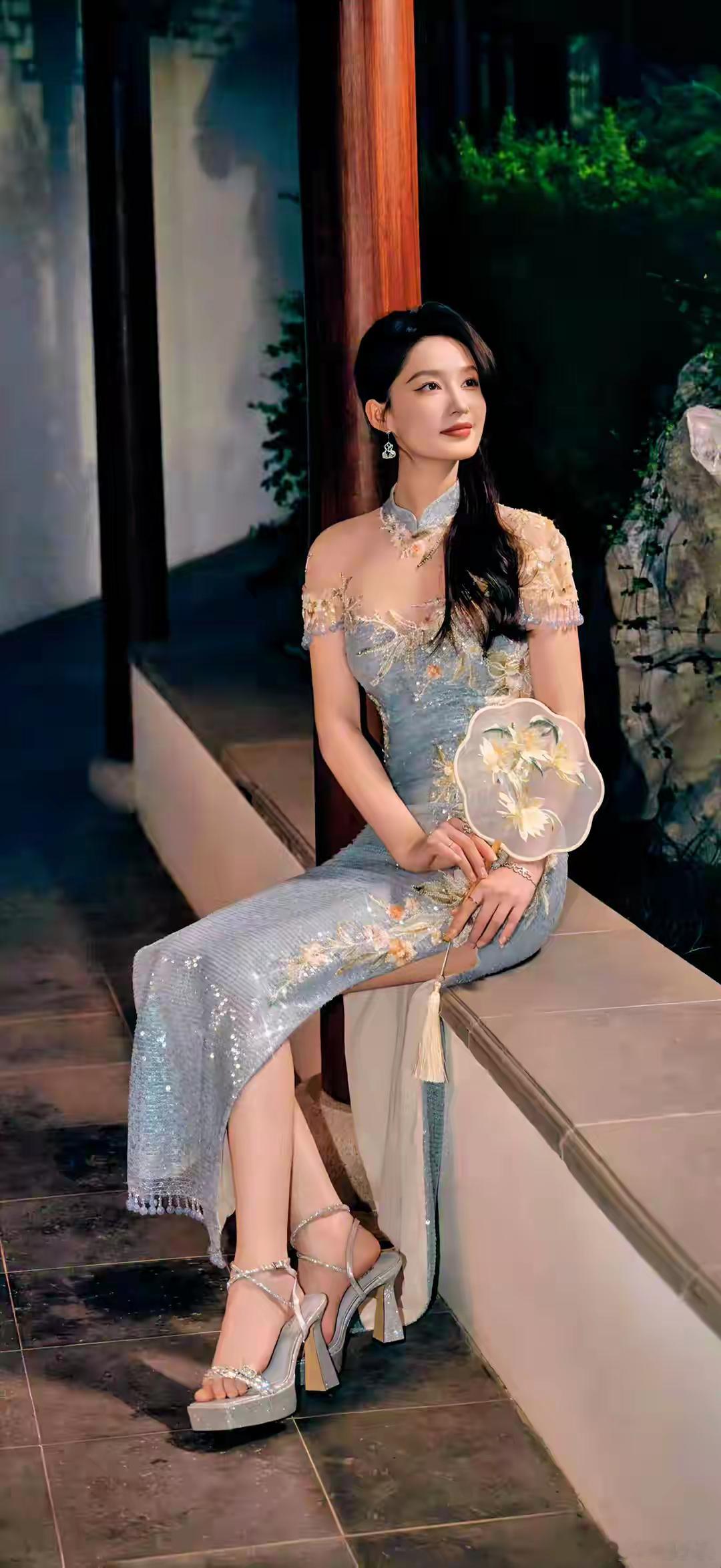 1.李沁的性格没有太大差别，但到旅行综艺后期也彻底看清，不愿意再跟那个女的纠缠，