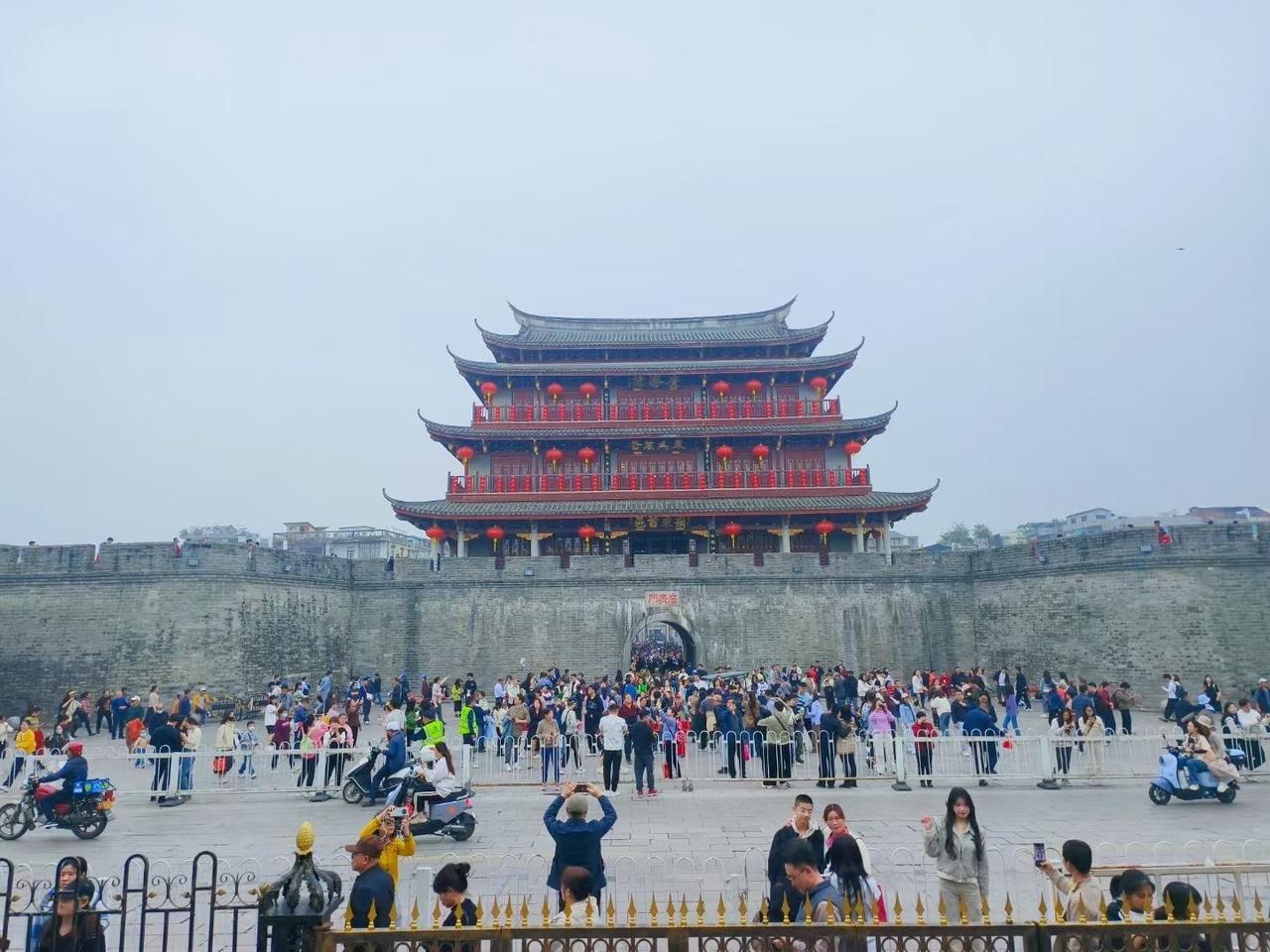中国首批历史文化名城·广东省潮州市