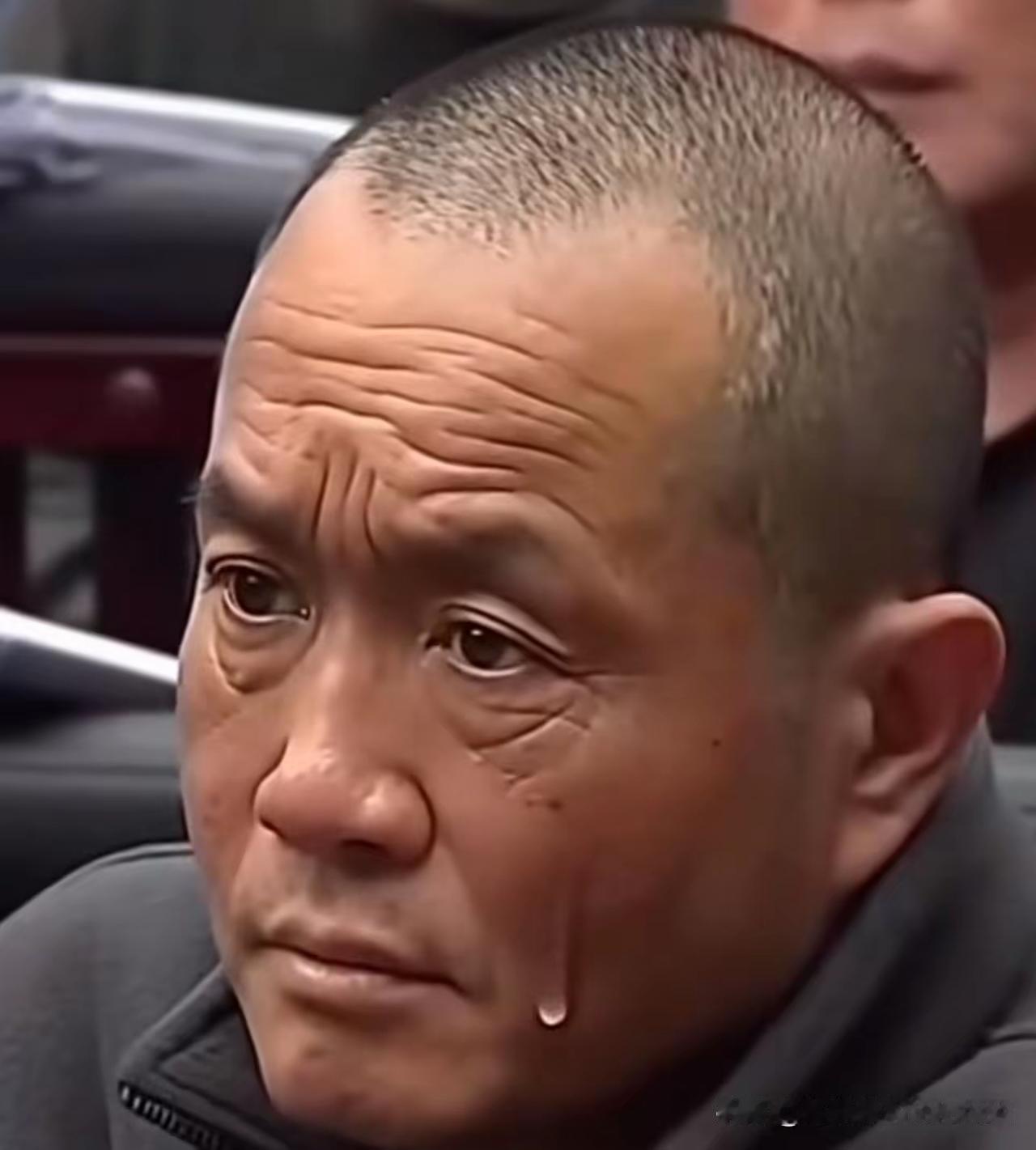 明家犯罪集团案一审宣判，明国平面对死刑，流下最后的眼泪，一次性11人伏法、5人死