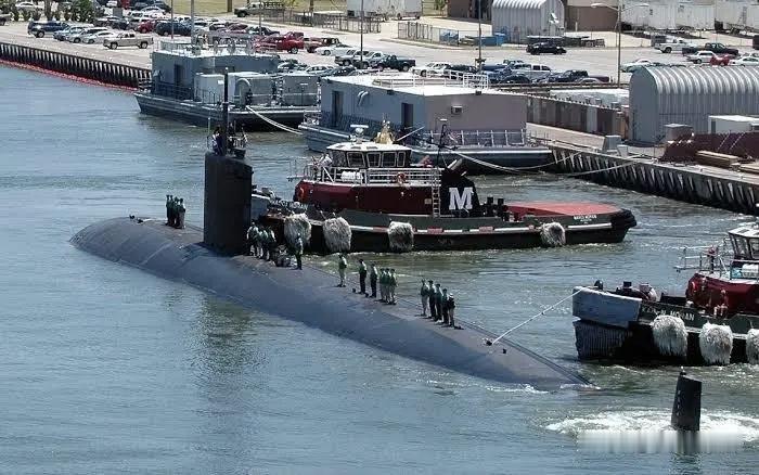一等人放弃了继续维修SSN764“博伊西”号攻击型核潜艇。海军作战部长考德尔在一