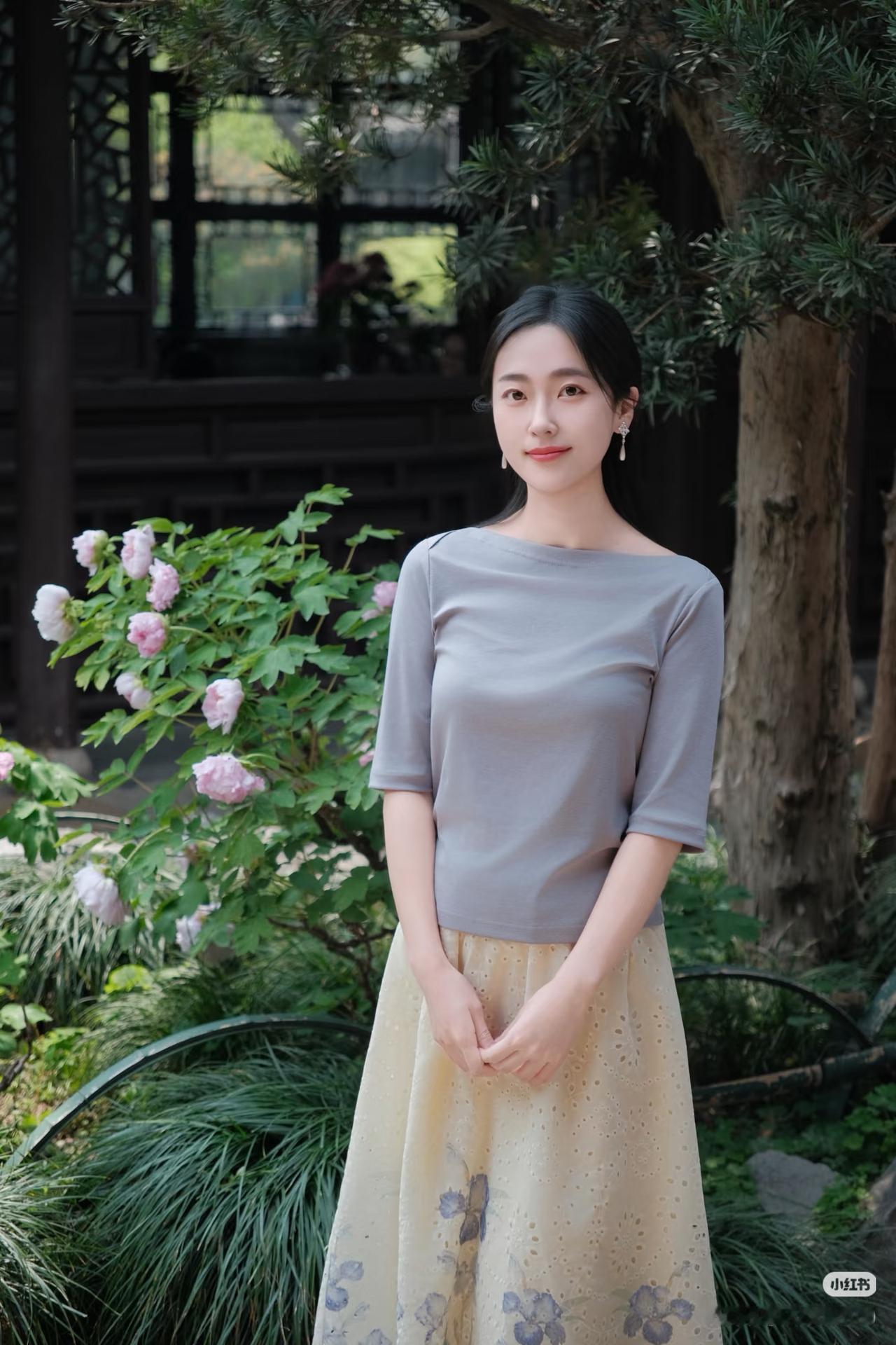 优雅古风，花间少女，静谧时光。