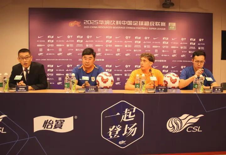 赛前发布会韩鹏确认两大主力能出场，和浙江队比赛，全力防守。10月17日，中超联