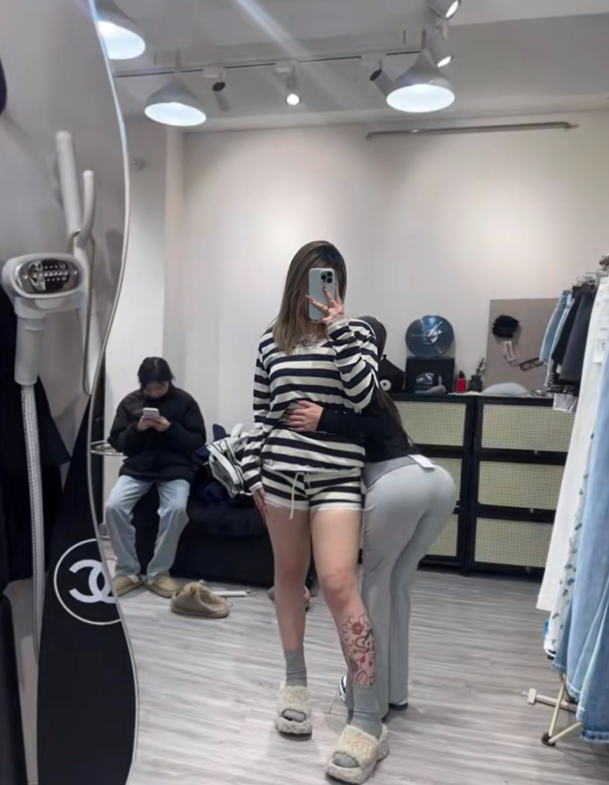 感觉房间好臭啊，有种符合我的刻板印象