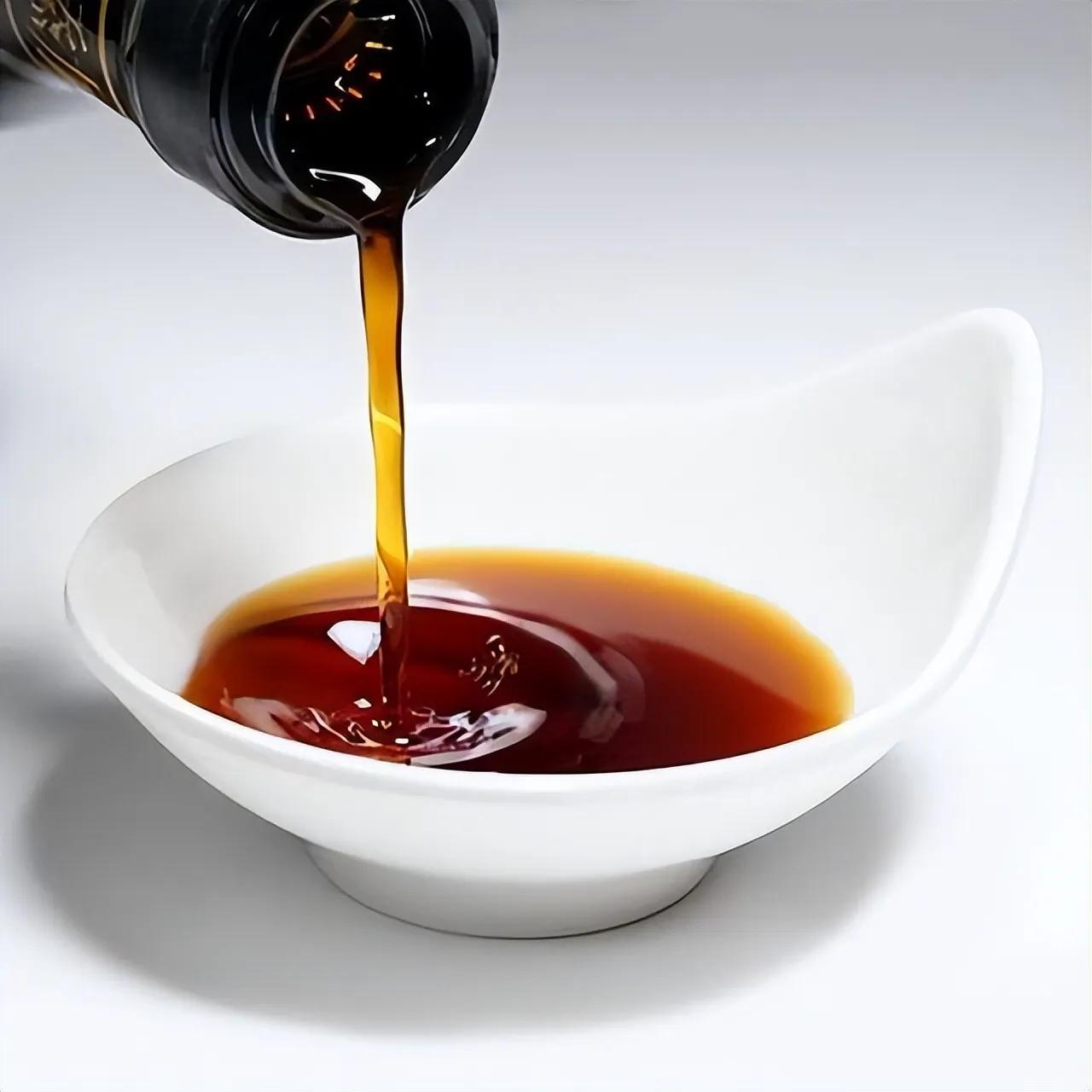 酱油茅海天味业从最高124元跌到现在37元，到底是跌透了还是仍在半山腰？那些在百