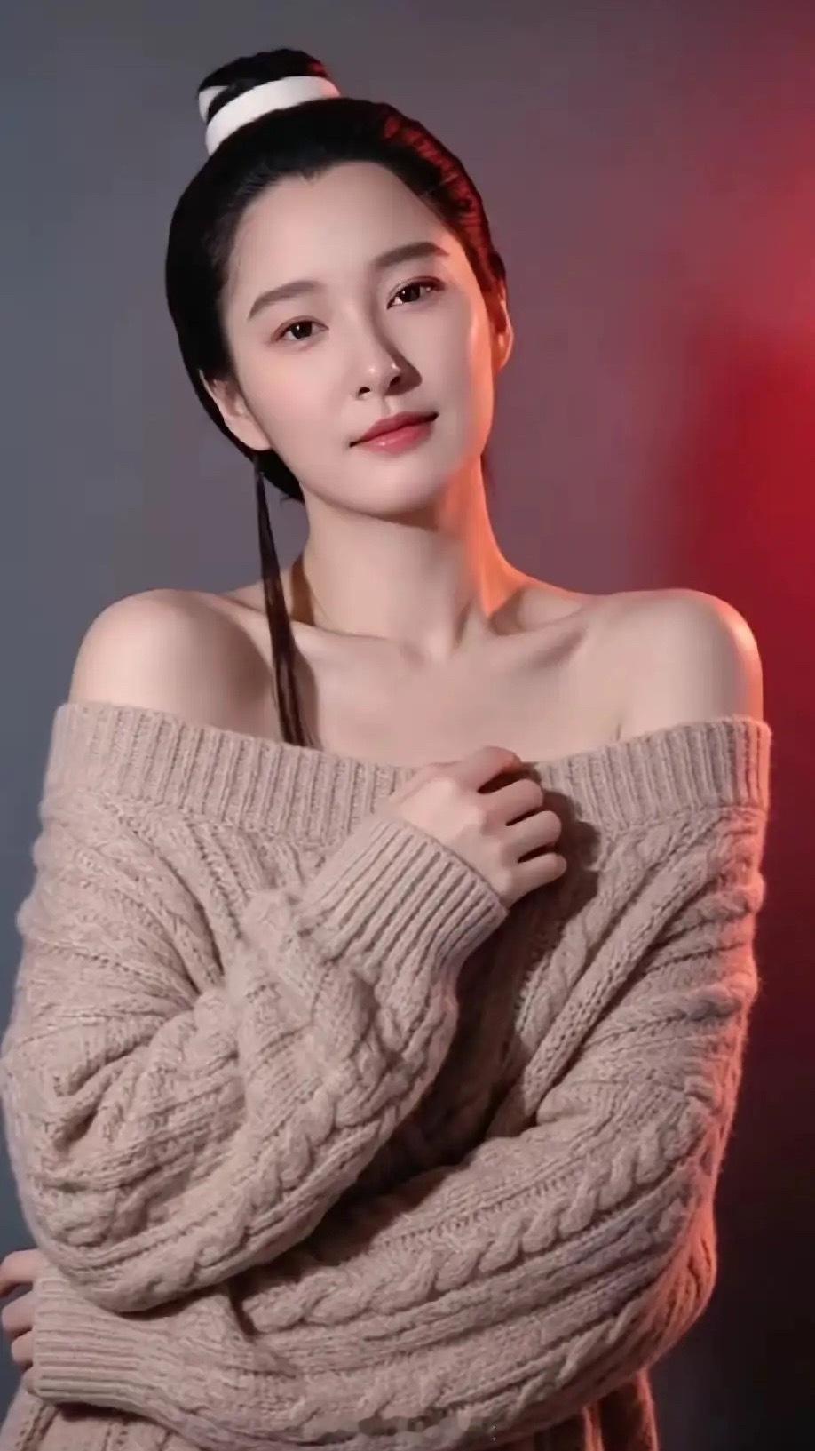 当年李莫愁要是这身装扮，神雕侠侣开局就直接结束了啊，就没有后来那些事情了。​​