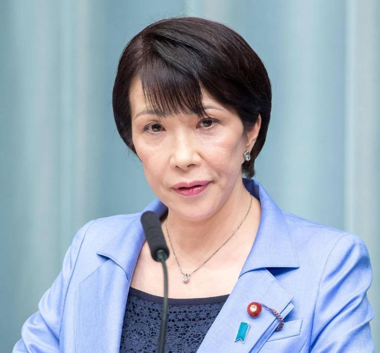 中俄出现历史性一幕，日本右翼急眼了，开始清理“内鬼”。说起来，高市早苗这个