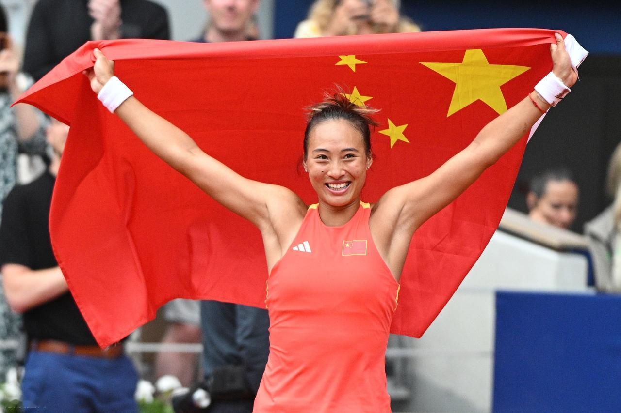 WTA最新世界排名公布，郑钦文跌出世界前20，不知道明年还能不能重返巅峰？