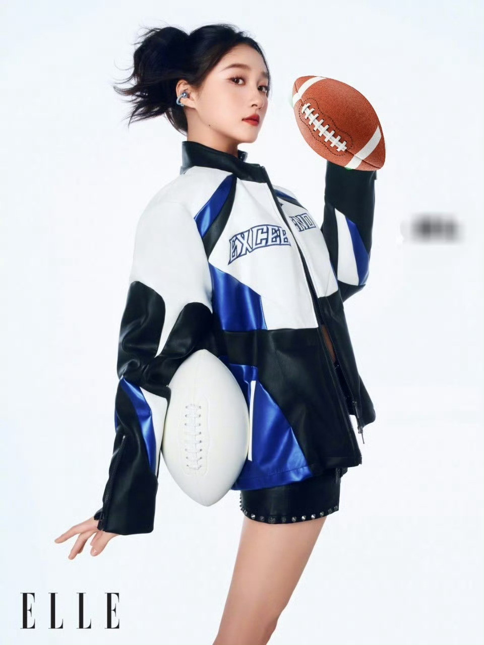 关晓彤机车服神图关晓彤早该这么穿了！！元气高马尾搭配酷飒机车风超带感，最绝的还