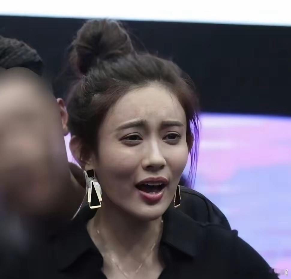 这么看的话，孟子义脸上也打了不少