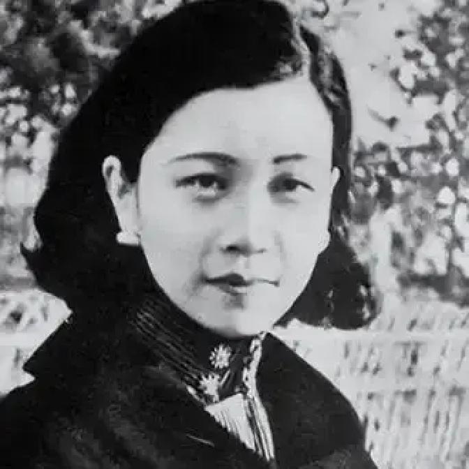 张学良于凤至新婚夜，于凤至说：“汉卿，你今后在外头有多少女人我不管，但有一条你得依大姐，就是不能带她