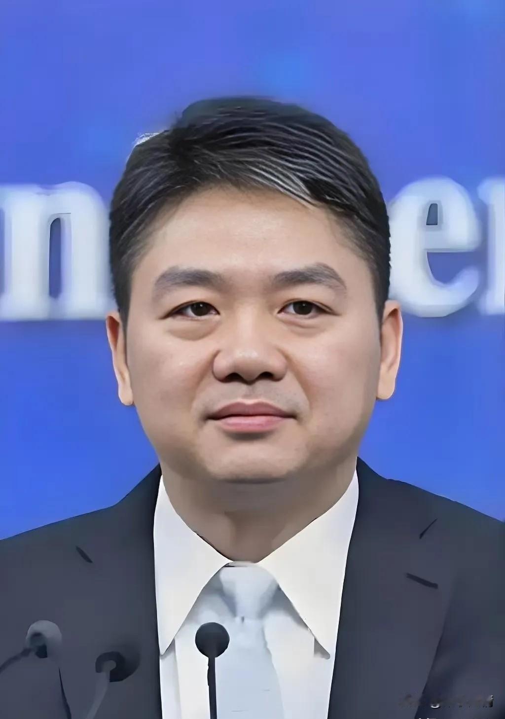 刚才扫到一条不起眼的财经消息，看得我后背发凉。2026年5月7日，东哥不动声