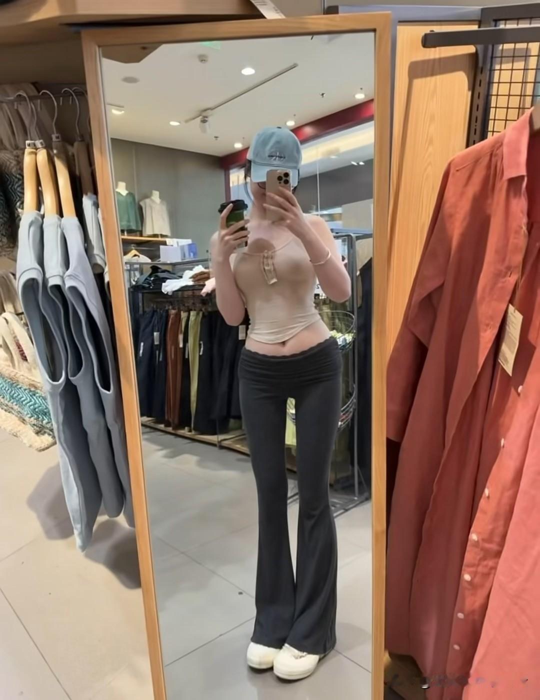 每日搭配分享·时尚穿搭健身好结果🥰