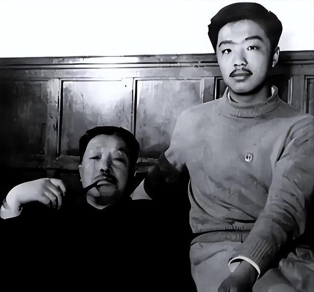 1963年贺龙独子没考上清华，找到父亲帮忙，谁知道贺龙居然大摇大摆开进了学校，而