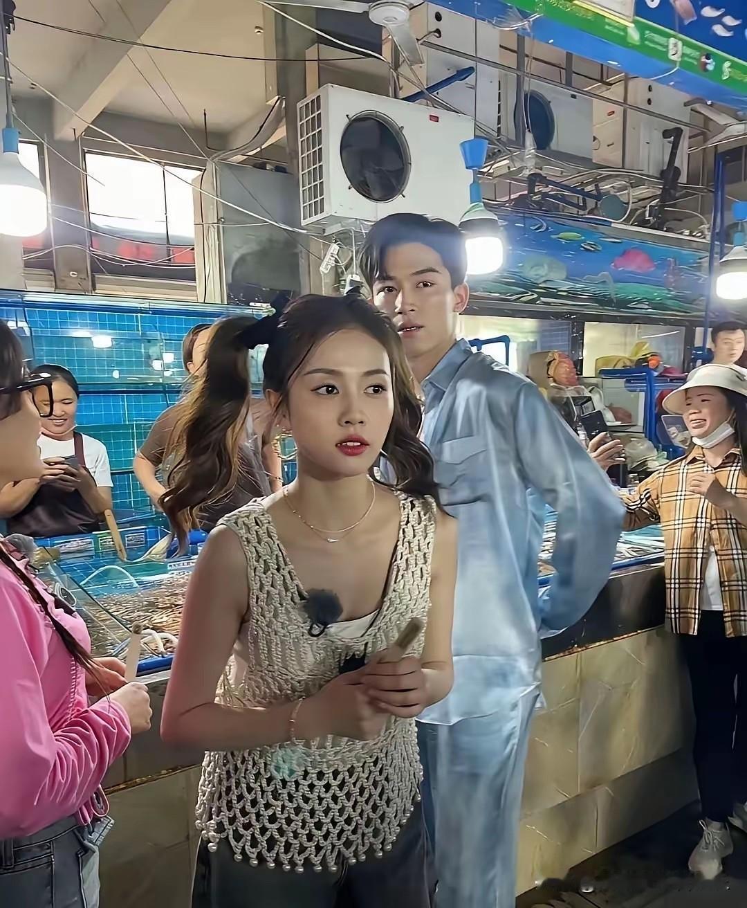 没有滤镜下的白鹿，你们觉得怎么样？