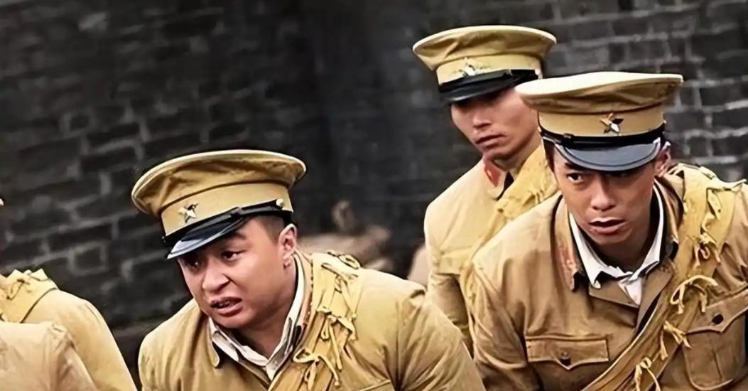 “百万伪军”是吹出来的？抗战大半人连枪都摸不到，真相颠覆认知。说起抗战时期的