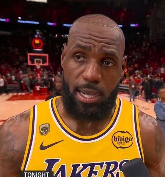 湖人3-0火箭！詹姆斯严谨发言：“我们今晚犯了太多的错误，我们原本有一个比赛