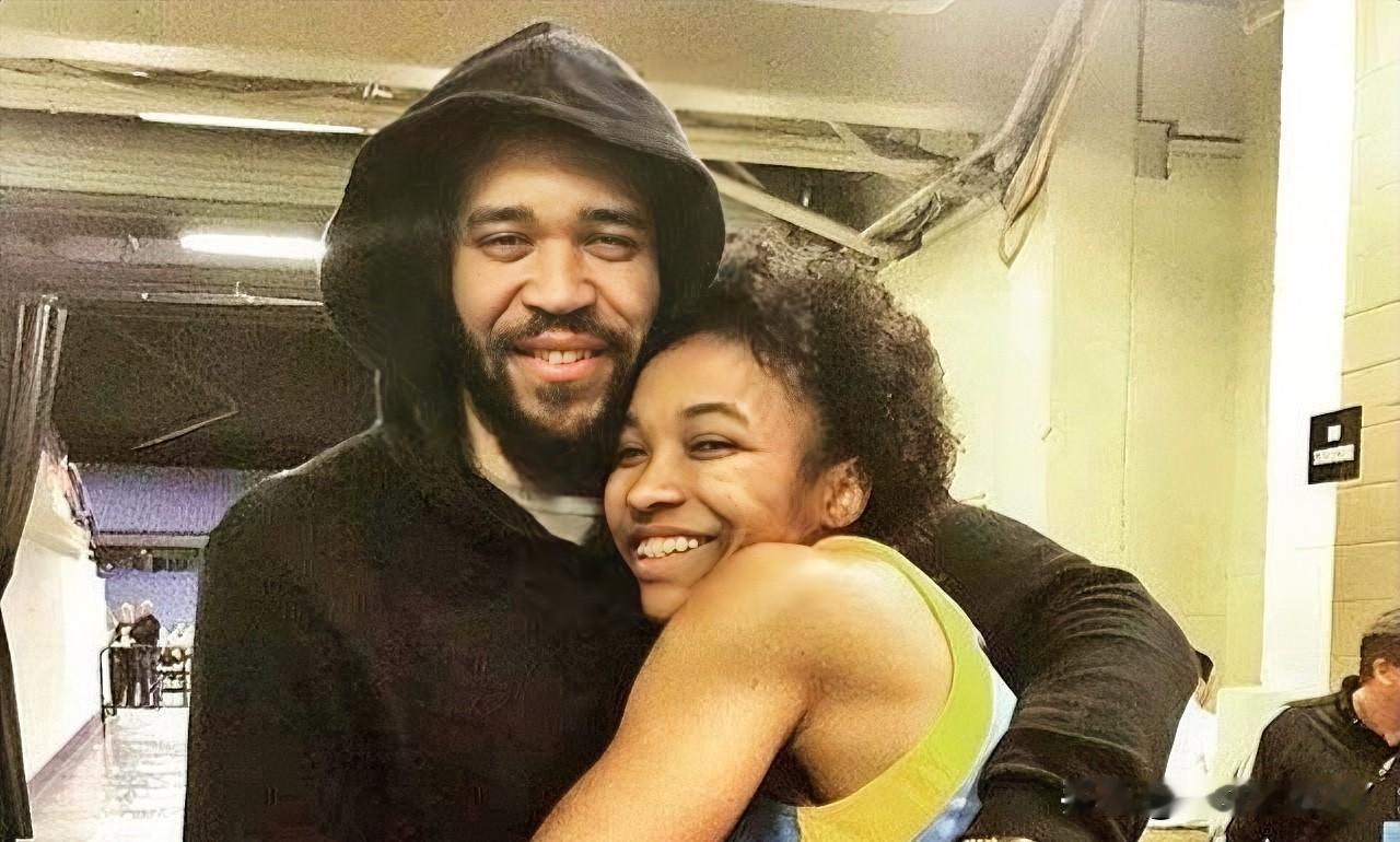 果然不查不知道关于麦基与北京篮球的缘分网友又发现一个真相，那就是张云松曾执