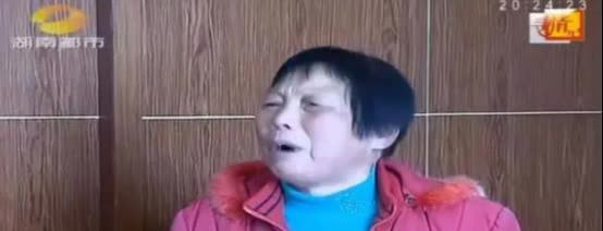 白嫖上瘾了！2015年湖南长沙，一女子嫌弃丈夫长相，配不上自己的沉鱼落雁之姿，数