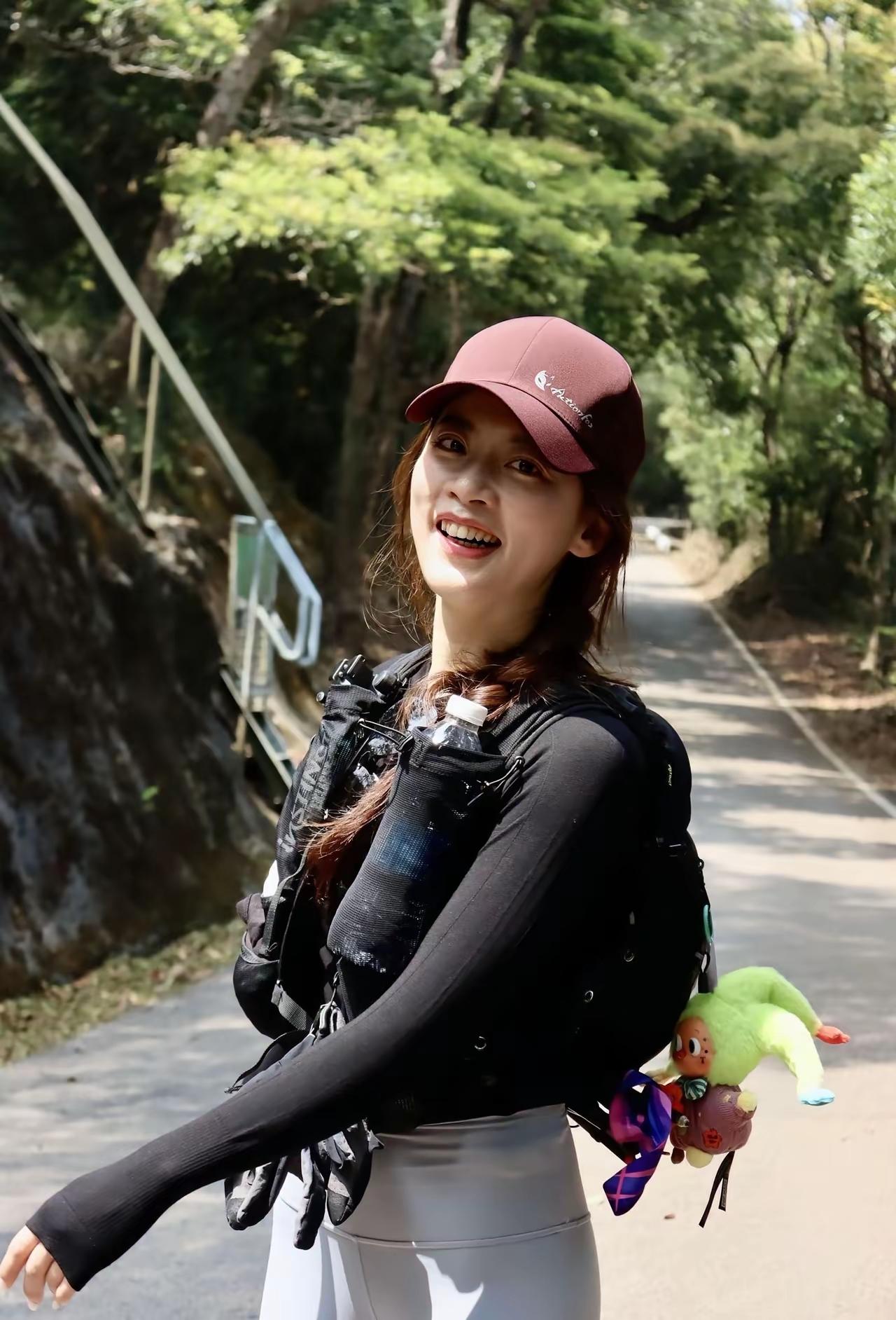 元气满满的一天，户外徒步打卡🌿🏃‍♀️登山爱好者的心情，用眼晴享受风景，会当