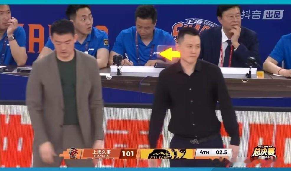 上海男篮主场101-90战胜浙江广厦队，让我们看清五个事实。1、上海男篮在洛夫