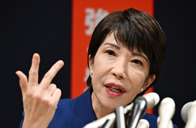 高市早苗妄言要和中方聊台湾问题，中国外交部发声，日媒：她能干满一年吗？当地时间