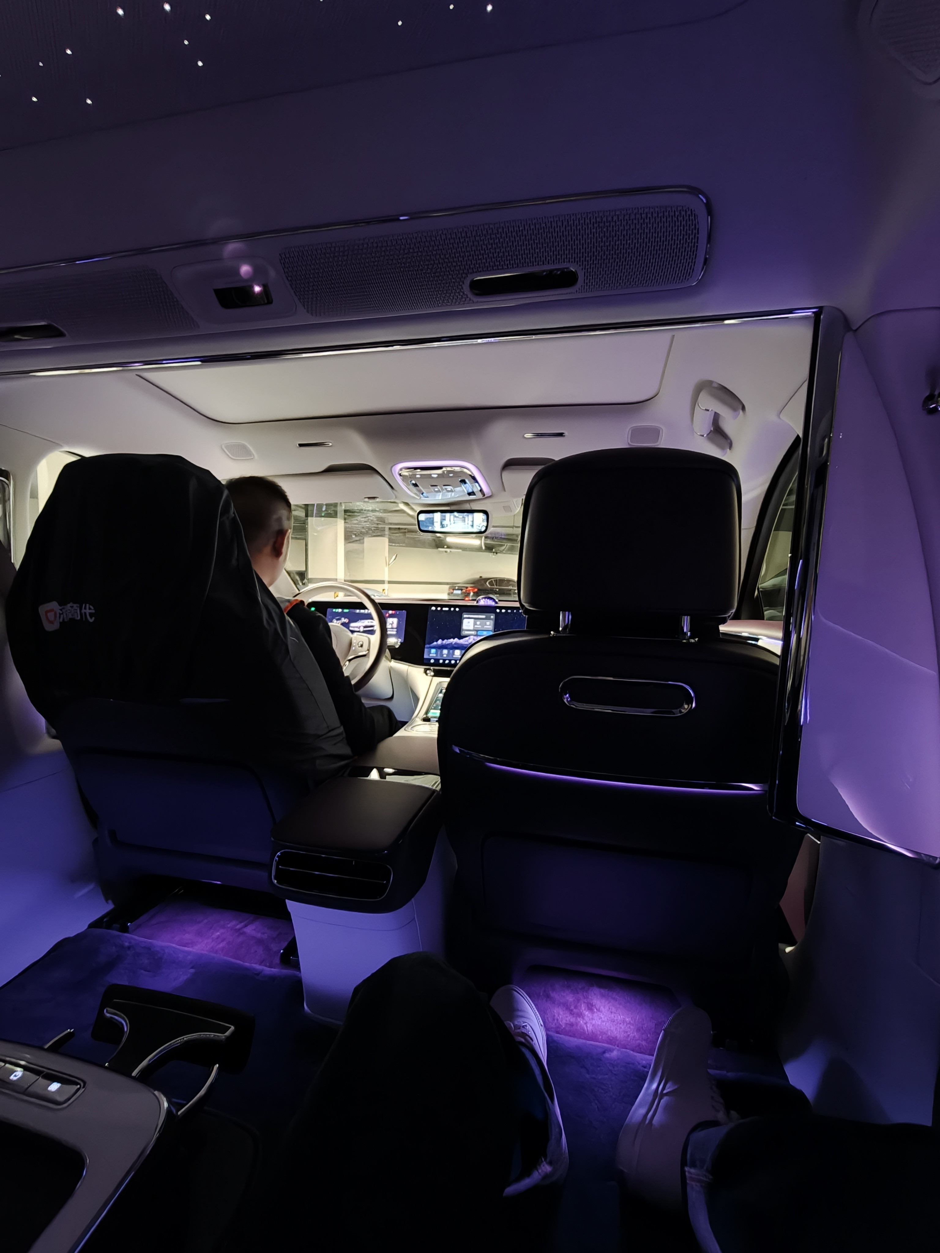 今晚不想开车，但想出门