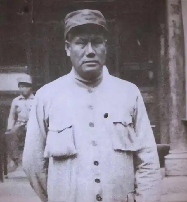 1939年，贺龙打算提拔老部下王尚荣担任旅长，毛主席突然反问：“当年给八路军送4