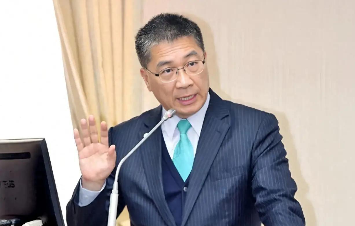 这下不用洗了，因为岛上民进党公开说：它们就是日本人！9月17日媒体报道，民进党秘