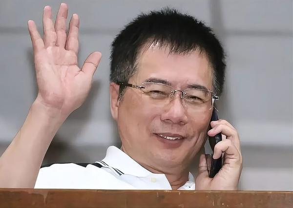 蔡正元怒问台独振聋发聩四千万英魂刻下台湾回归铁律台湾知名人士蔡正元的一句