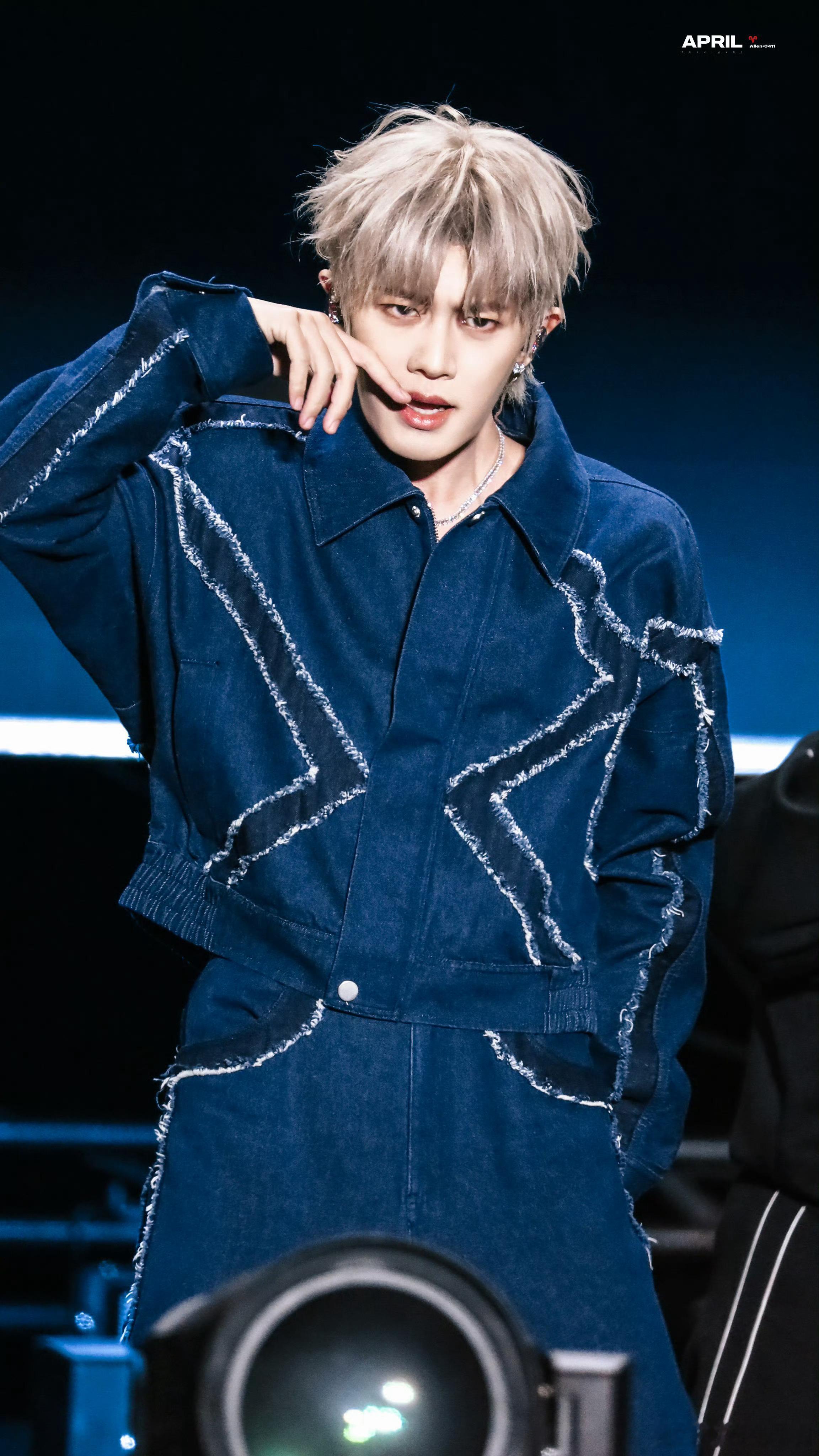 任嘉伦今晚神图来了！顶级魅魔来着