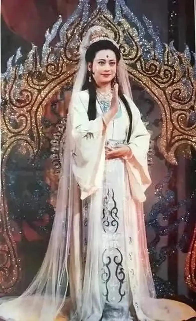 1982年，杨洁导演定下40岁的左大玢演“观音”，李诚儒当时就急了：“她又老又胖