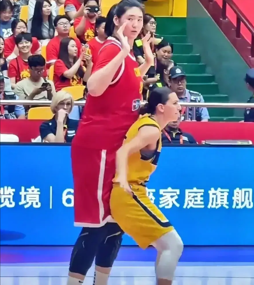 我不想和张子宇成为队友！因为我实在看不下去了。“大人”打“小孩”，有意思吗？