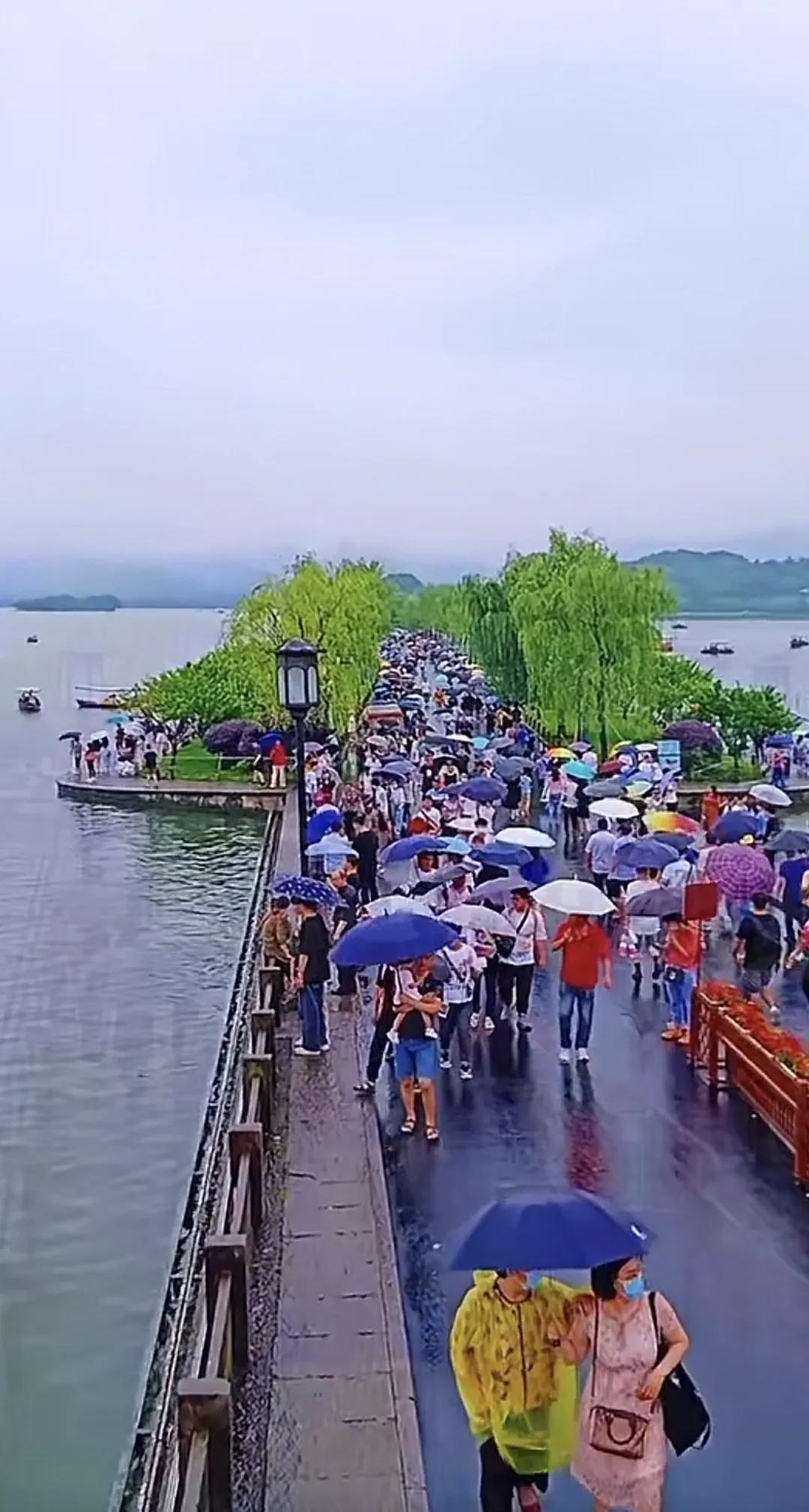 🏝来一趟杭州总要吹吹西湖的晚风感受感受西湖的浪漫日落呀风景西湖杭州