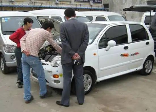 如何挑选靠谱二手车：一份避坑实用攻略“新车落地立刻缩水两成，二手车反而能让你省