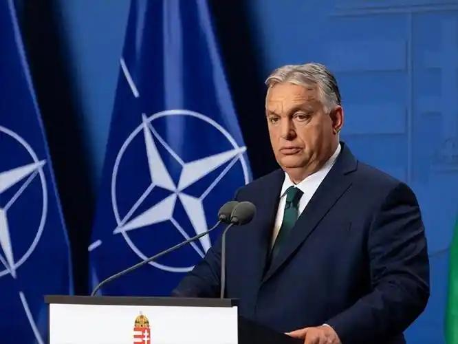 匈牙利民众想追求一个完美的世界，那就一定会被颜色革命所套路。欧尔班这个成熟的外交