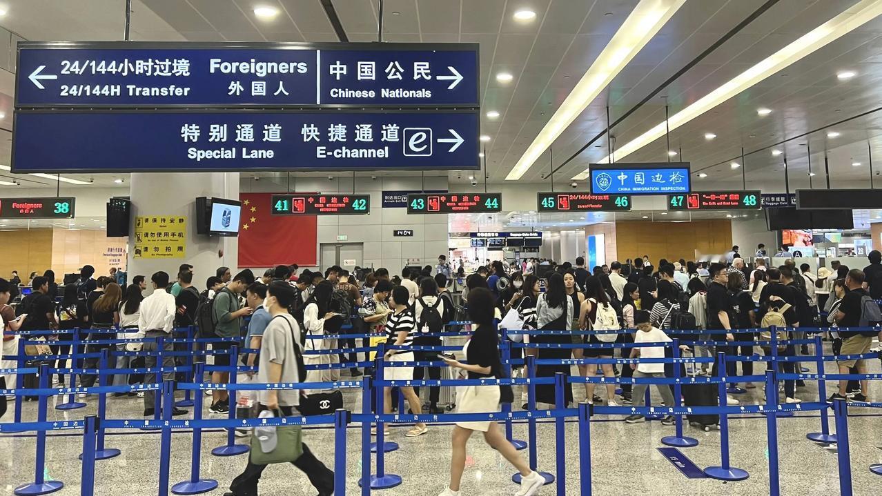 9月15日施行！中国出入境新规全面落地！华人回国、出境重大调整9月15日，新版